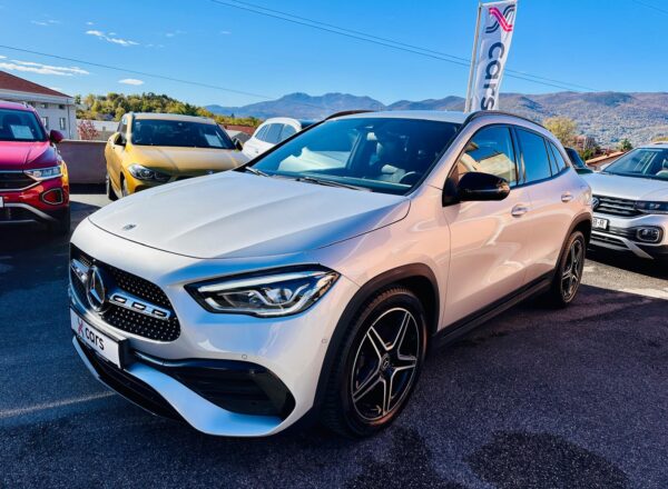 Mercedes-Benz GLA 200 d AMG LINE 8G/LED/AMBIENT/ALU 19/KAMERA