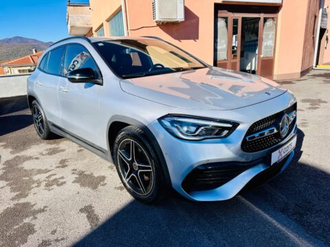 Mercedes-Benz GLA 200 d AMG LINE 8G/LED/AMBIENT/ALU 19/KAMERA