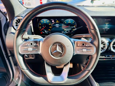 Mercedes-Benz GLA 200 d AMG LINE 8G/LED/AMBIENT/ALU 19/KAMERA