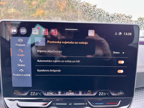 Cupra Formentor 2,0 TDI DSG EVO/LED/KAMERA/ALU 18/NAVI/ADAPT.TEMPOMAT