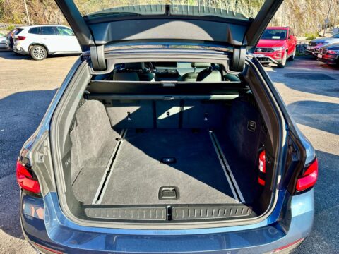 BMW 530 d xDrive Touring M SPORT 8G/LED/ALU 20/KAMERA/AMBIENT