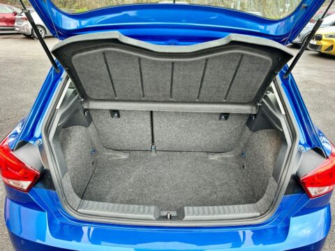 Seat Ibiza 1,0 TSI STYLE/LED/NAVI/ALU 15/PDCx2/DIGITAL COCKPIT